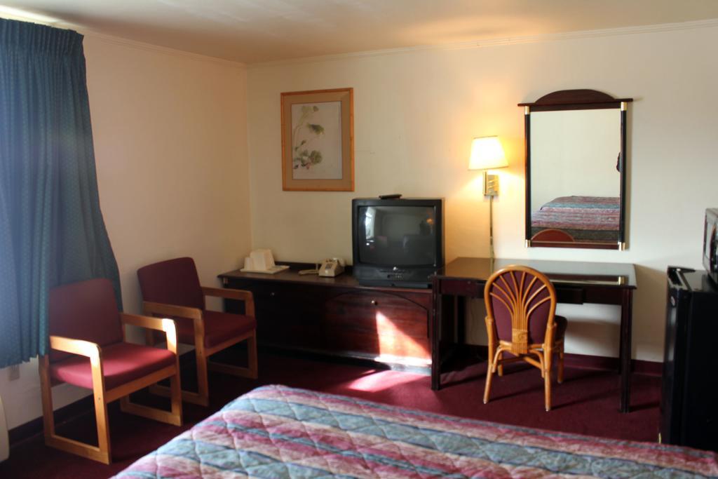 Super 7 Motel Columbia Cameră foto